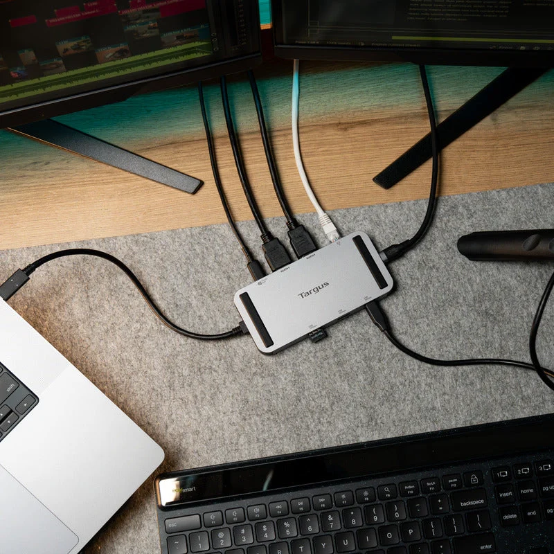 Station d'accueil mobile USB4 double vidéo avec passage EPR 140 W