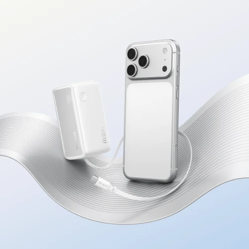 EcoFlow RAPID 3-in-1 Power Bank (10K, 45W, Retractable Cable & AC Plug)