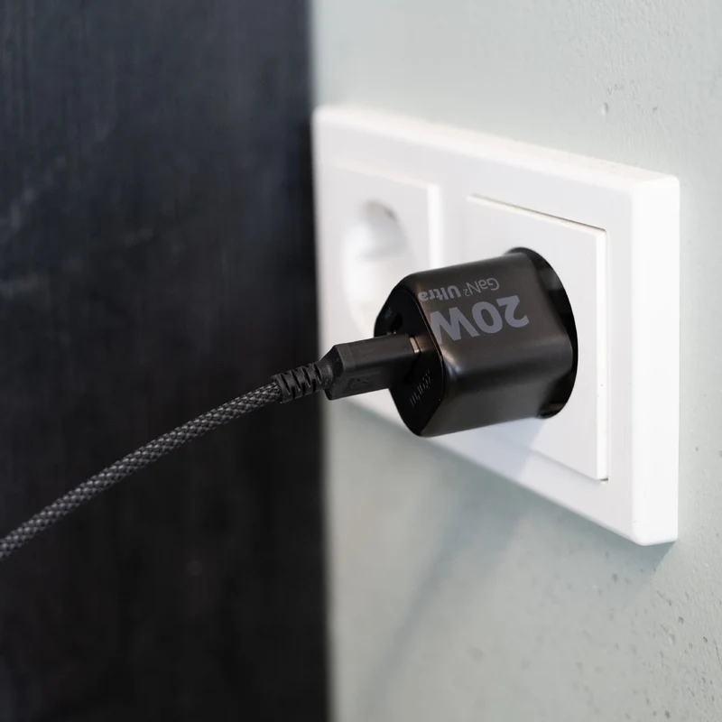 20W GaN2 Ultra Wall Charger - Black