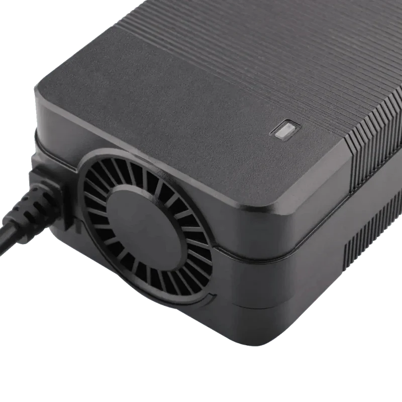 Chargeur de vélo électrique 54.6V 3A fiche DC 8mm