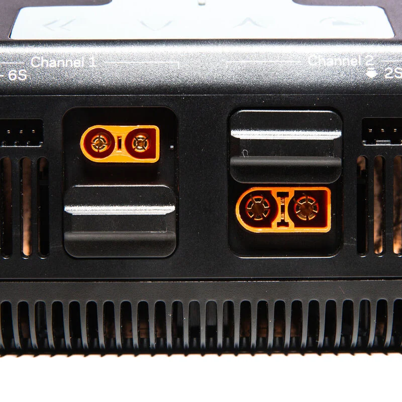 Spektrum Chargeur Smart G2 S2200 2x200W AC