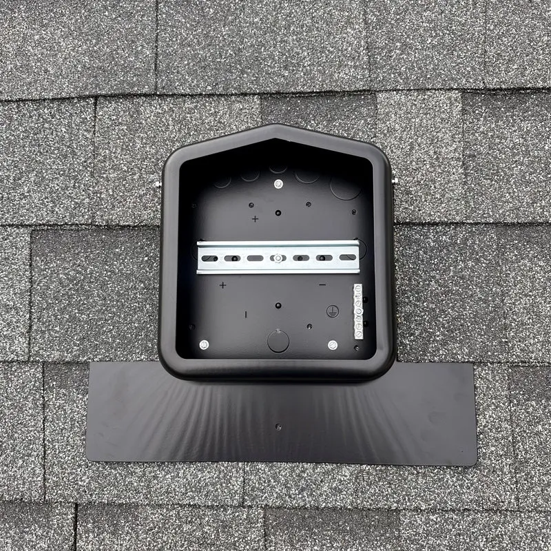 SolaDeck 0799-5B | Black Roof-Mounted Solar PV Junction Box